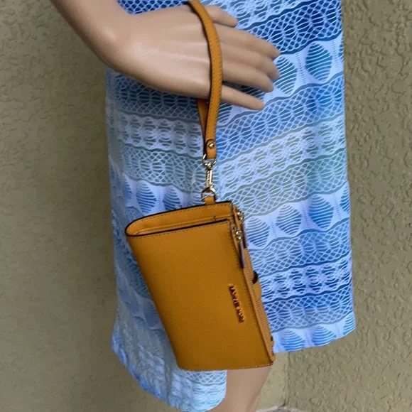 Michael Kors Jet Set Travel Marigold Double Zip Wristlet Leather